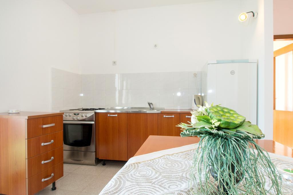 Beach Guesthouse Mediteran Podstrana Rum bild