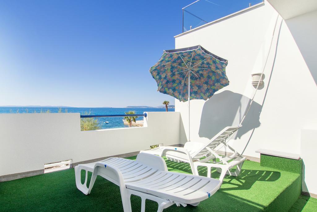 Beach Guesthouse Mediteran Podstrana Rum bild